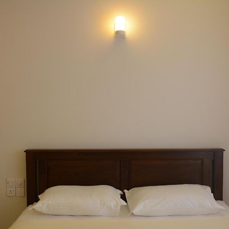Hotel First House Mihintale Esterno foto